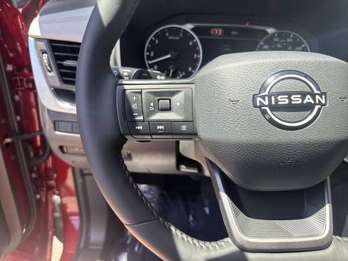 Used 2026 Nissan Rogue Dark Armor FWD image 17