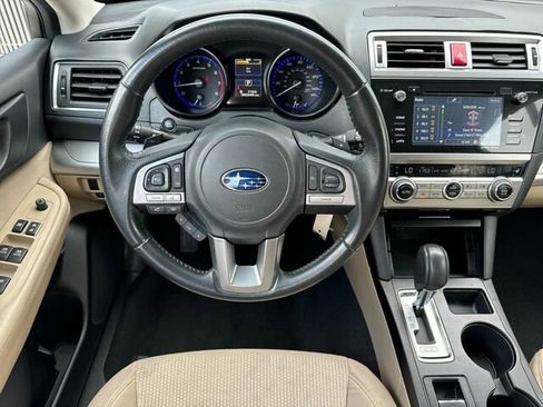 Used 2017 Subaru Outback 2.5i Premium AWD/4WD image 16