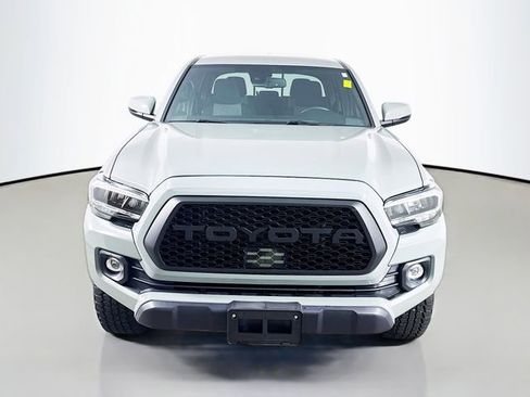 Used 2023 Toyota Tacoma TRD Off-Road image 2