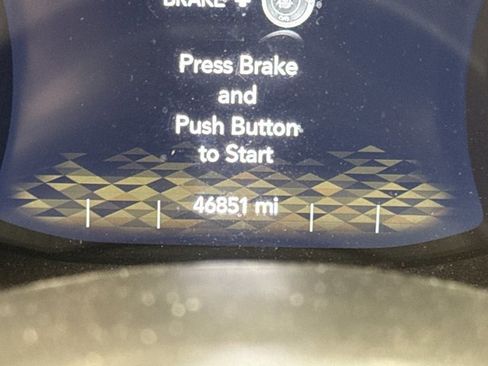 Used 2021 Jeep Wrangler Unlimited Sahara w/ Cold Weather Group AWD/4WD image 9