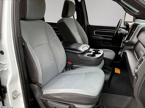 Used 2024 RAM 2500 Big Horn image 30