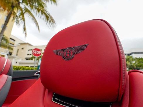 Used 2024 Bentley Continental GT V8 image 62