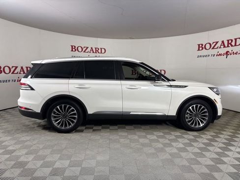Certified 2024 Lincoln Aviator Reserve w/ Equipment Group 201A image 9