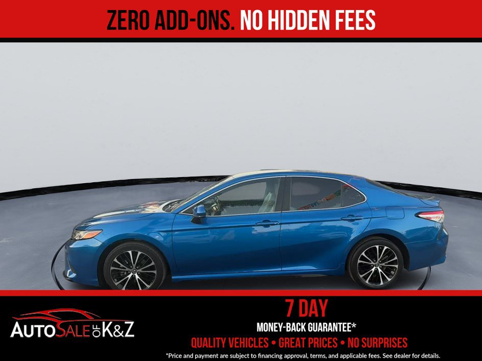 Used 2018 Toyota Camry SE FWD image 3