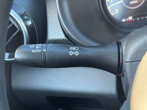 Used 2023 Nissan Kicks SV image 21