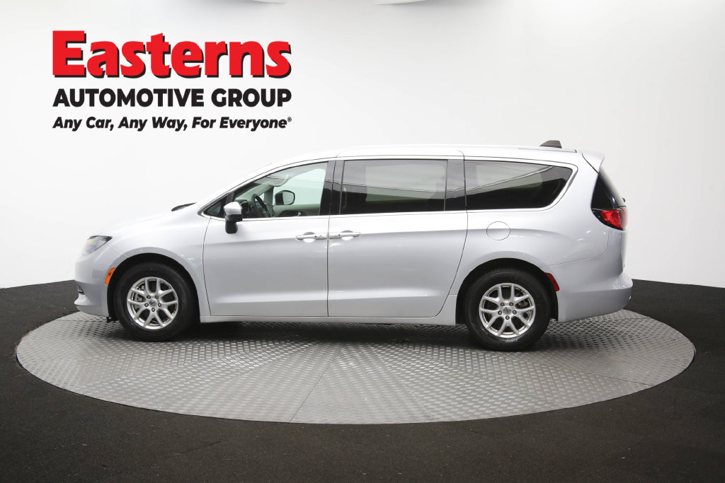 Used 2023 Chrysler Voyager LX FWD image 63