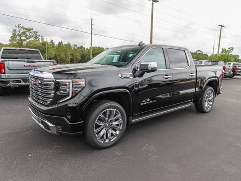 New 2026 GMC Sierra 1500 Denali w/ Denali Reserve Package AWD/4WD image 4