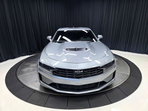 Used 2024 Chevrolet Camaro LT RWD image 8