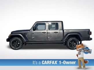 Used 2022 Jeep Gladiator Sport video 2