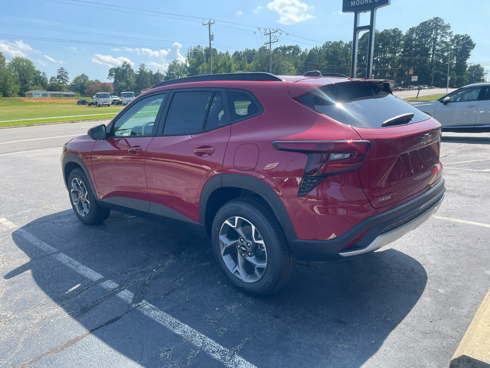 New 2026 Chevrolet Trax LT w/ Driver Confidence Package FWD image 5
