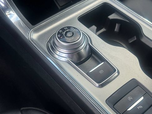 Certified 2024 Ford Edge Titanium AWD/4WD image 32