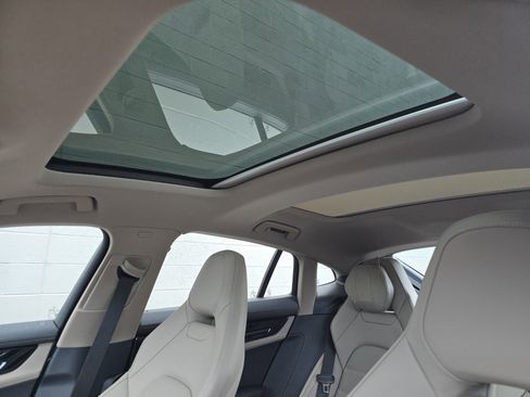 New 2026 Porsche Panamera 4 image 13