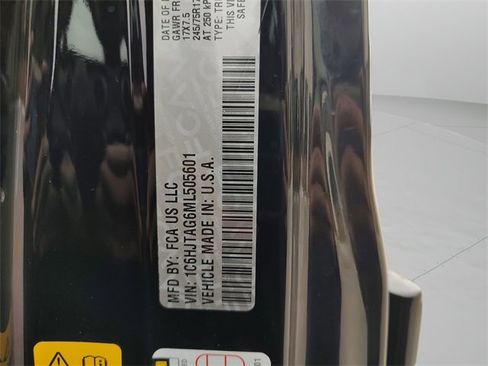 Certified 2021 Jeep Gladiator Sport image 36