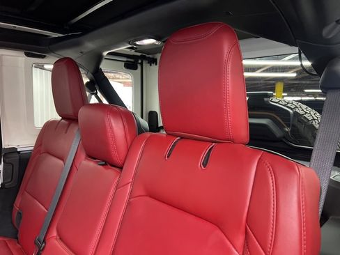 Used 2024 Jeep Wrangler Unlimited Rubicon 392 image 12