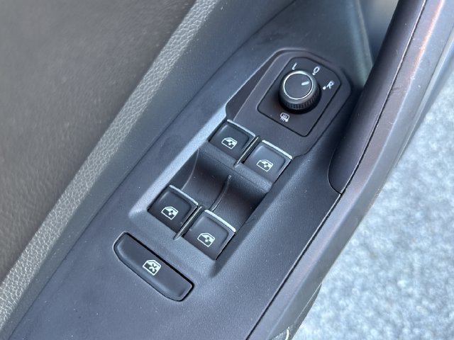 Used 2024 Volkswagen Jetta Sport FWD image 23