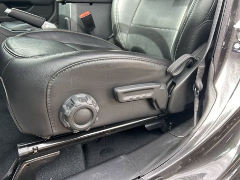 Used 2022 Jeep Gladiator Overland w/ Popular Equipment Package image 10