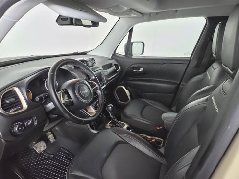 Used 2017 Jeep Renegade Trailhawk AWD/4WD image 15