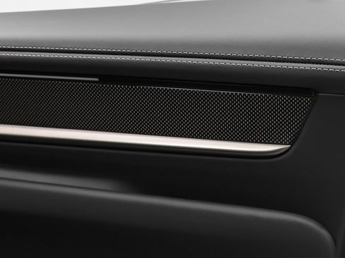 New 2025 Porsche Macan Turbo Electric image 31