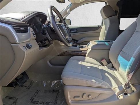 Used 2017 GMC Yukon SLE w/ SLE Value Package image 10