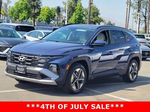 Used 2025 Hyundai Tucson SEL FWD image 2