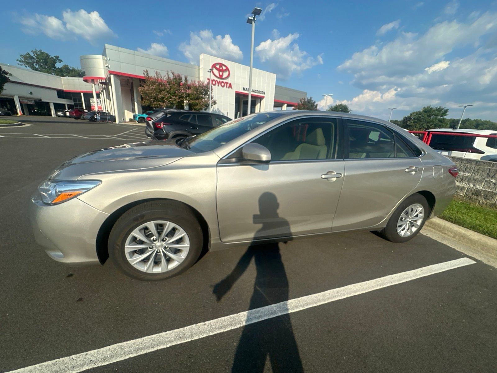 Used 2017 Toyota Camry LE FWD image 23