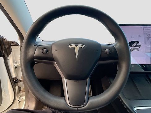 Used 2021 Tesla Model 3 Long Range AWD/4WD image 28