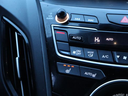 Used 2023 Acura RDX SH-AWD image 24