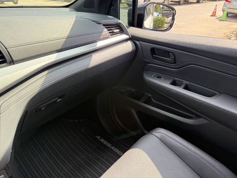 Used 2024 Honda Odyssey Sport image 19