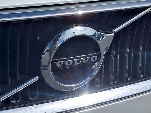 Used 2020 Volvo S60 T5 Momentum w/ Protection Package Premier image 34