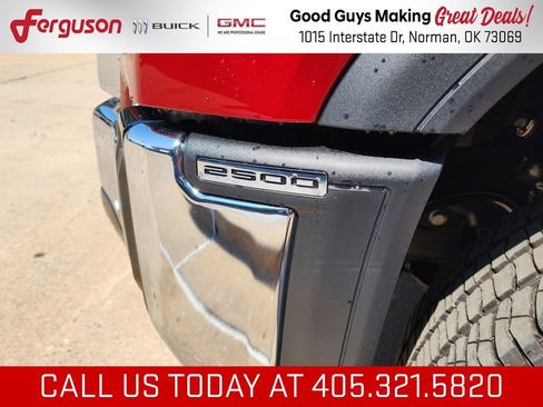 New 2026 GMC Sierra 2500 SLT w/ Max Trailering Package AWD/4WD image 11