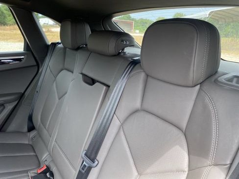 Used 2021 Porsche Macan S AWD/4WD image 14