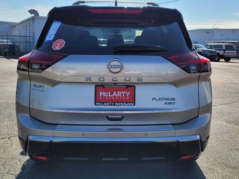 New 2026 Nissan Rogue Platinum w/ Platinum Premium Package AWD/4WD image 4