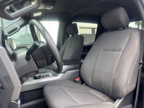 Used 2018 Ford F150 XLT w/ Equipment Group 302A Luxury AWD/4WD image 15