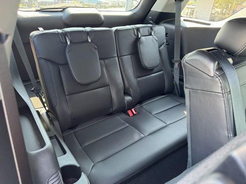 Used 2023 Ford Explorer XLT w/ Equipment Group 202A image 11