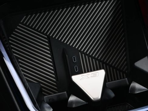 Certified 2025 BMW X3 xDrive30i w/ Premium Package image 22