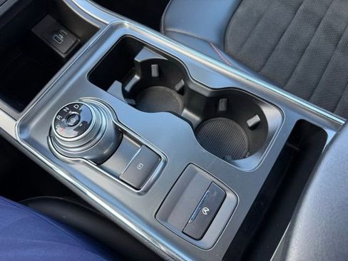 Used 2022 Ford Edge ST-Line image 20