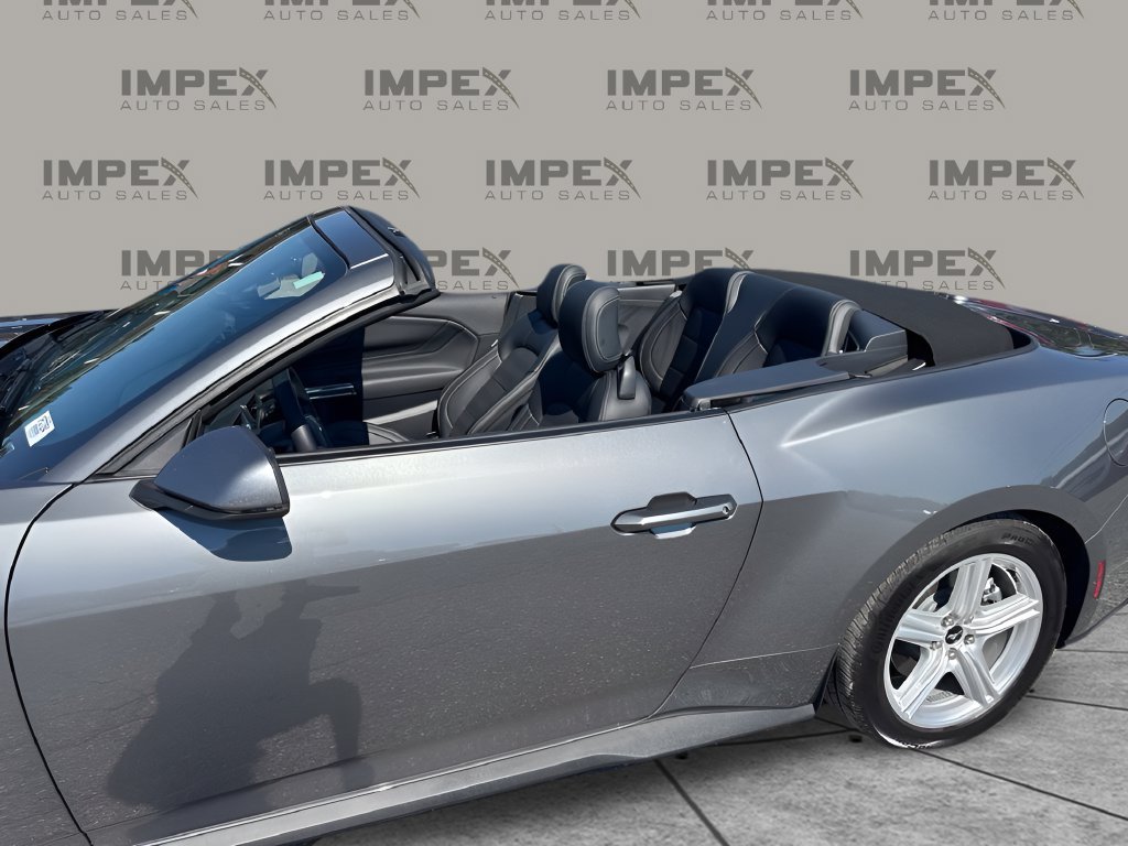 Used 2026 Ford Mustang Premium RWD image 28