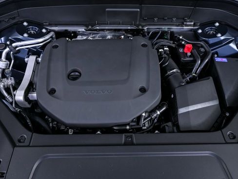 Used 2026 Volvo XC90 B6 Plus w/ Protection Package Premier image 39