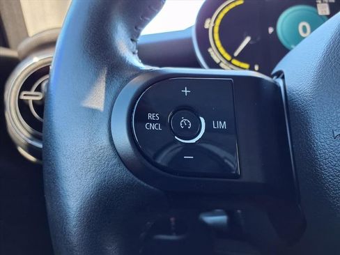 Used 2022 MINI Cooper SE image 6
