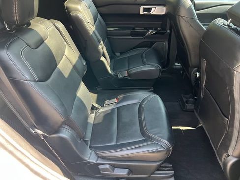 Used 2023 Ford Explorer ST w/ Equipment Group 401A AWD/4WD image 22