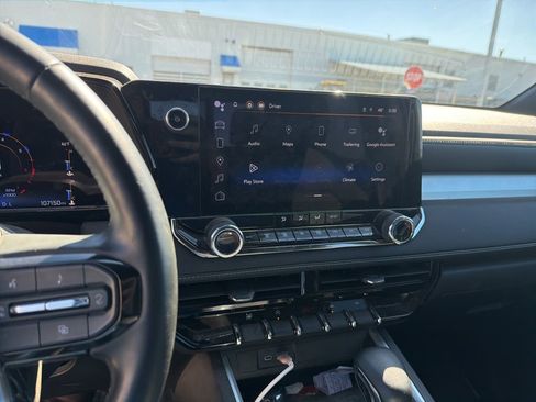 Used 2023 Chevrolet Colorado LT w/ LT Convenience Package image 4