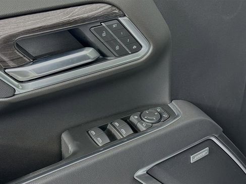 Used 2026 Chevrolet Silverado 1500 LTZ image 19