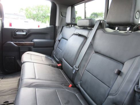 Used 2021 GMC Sierra 1500 SLT w/ SLT Premium Plus Package AWD/4WD image 24