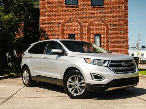 Used 2016 Ford Edge SEL w/ Equipment Group 201A AWD/4WD image 3