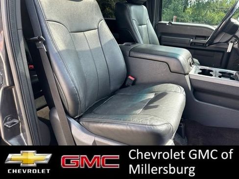 Used 2016 Ford F250 Lariat w/ Lariat Ultimate Package AWD/4WD image 29