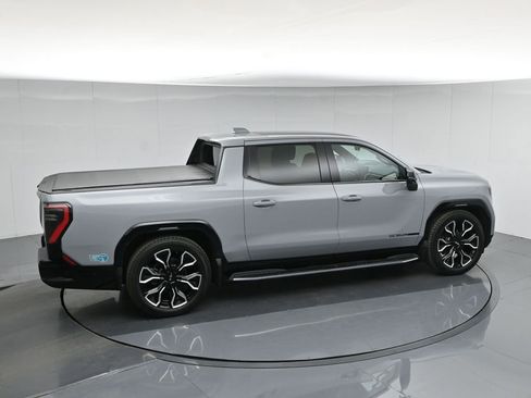 Used 2025 GMC Sierra EV Denali image 46