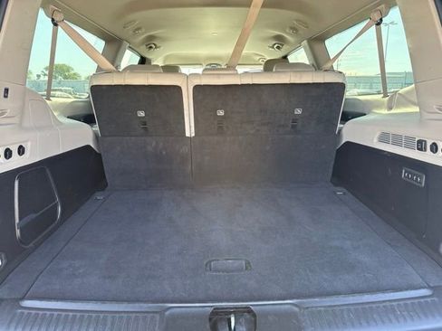 Used 2024 Jeep Wagoneer L Series II w/ Flexible Seating Group AWD/4WD image 19