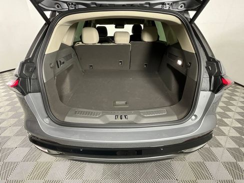 Used 2025 Lincoln Nautilus Reserve AWD/4WD image 28