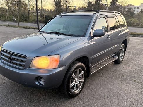 Used 2003 Toyota Highlander 2WD image 2