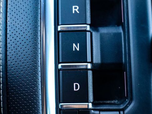 Used 2023 Chevrolet Suburban Premier image 26